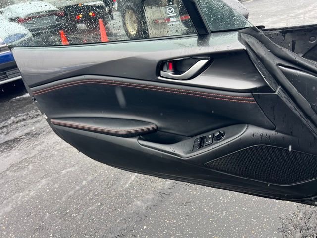 Used 2023 MAZDA MX-5 Miata Grand Touring image 9