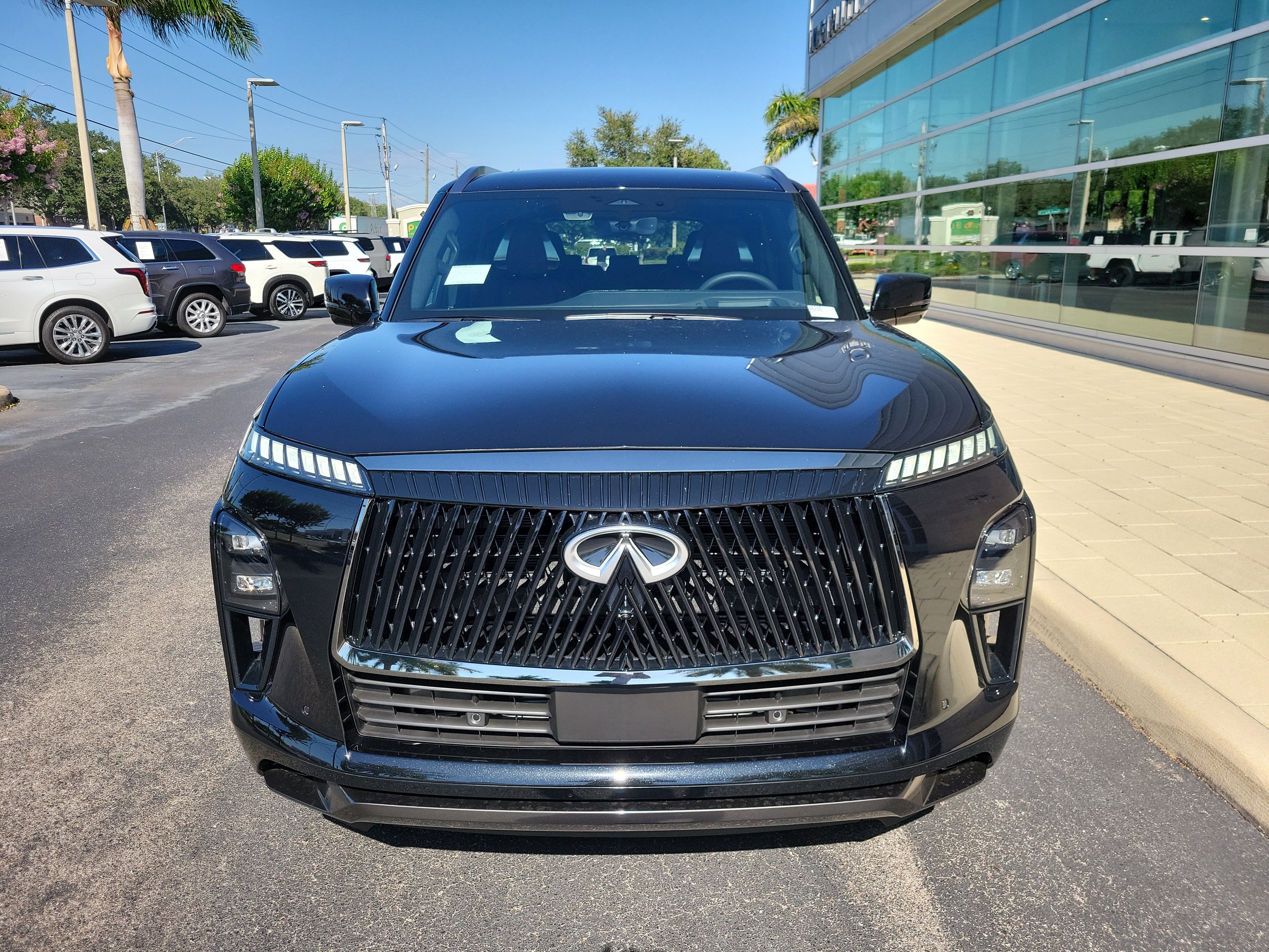New 2026 INFINITI QX80 Autograph AWD/4WD image 2