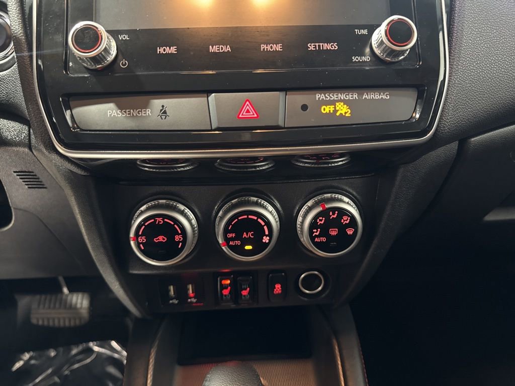 Used 2025 Mitsubishi Outlander Sport ES AWD/4WD image 15