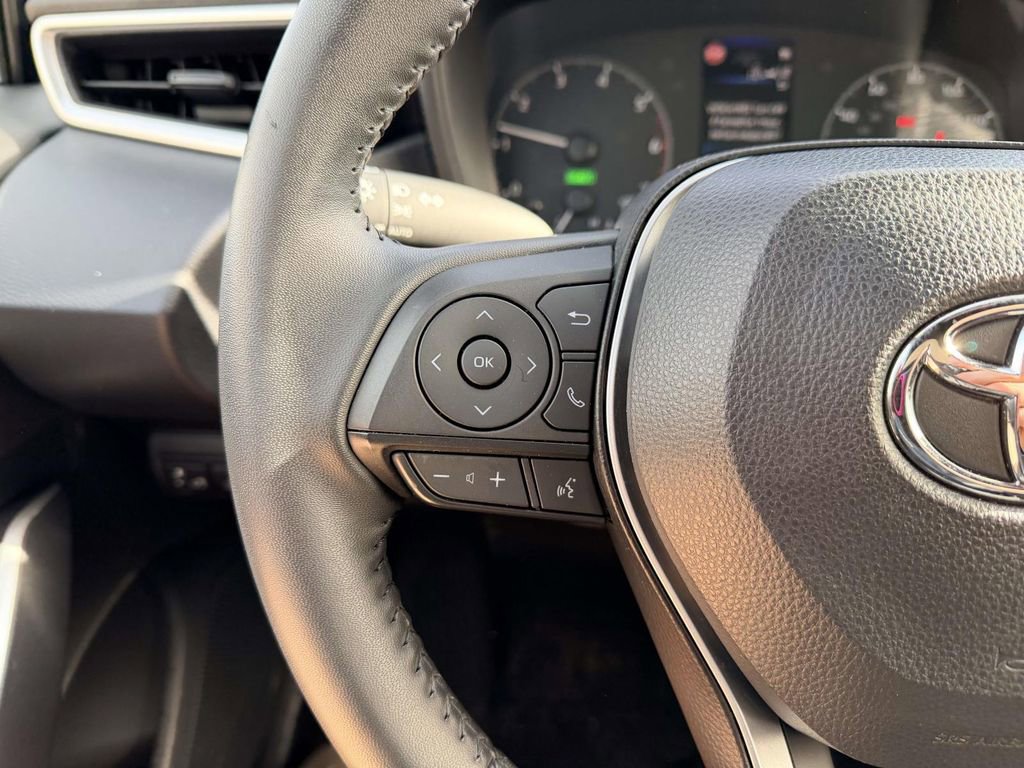 Certified 2024 Toyota Corolla SE w/ Convenience Package image 8