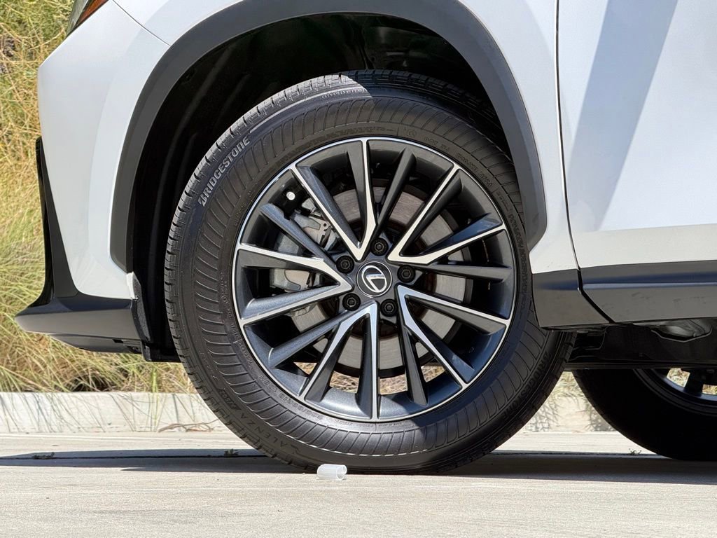 Used 2025 Lexus NX 250 FWD w/ Accessory Package (Z1) image 8