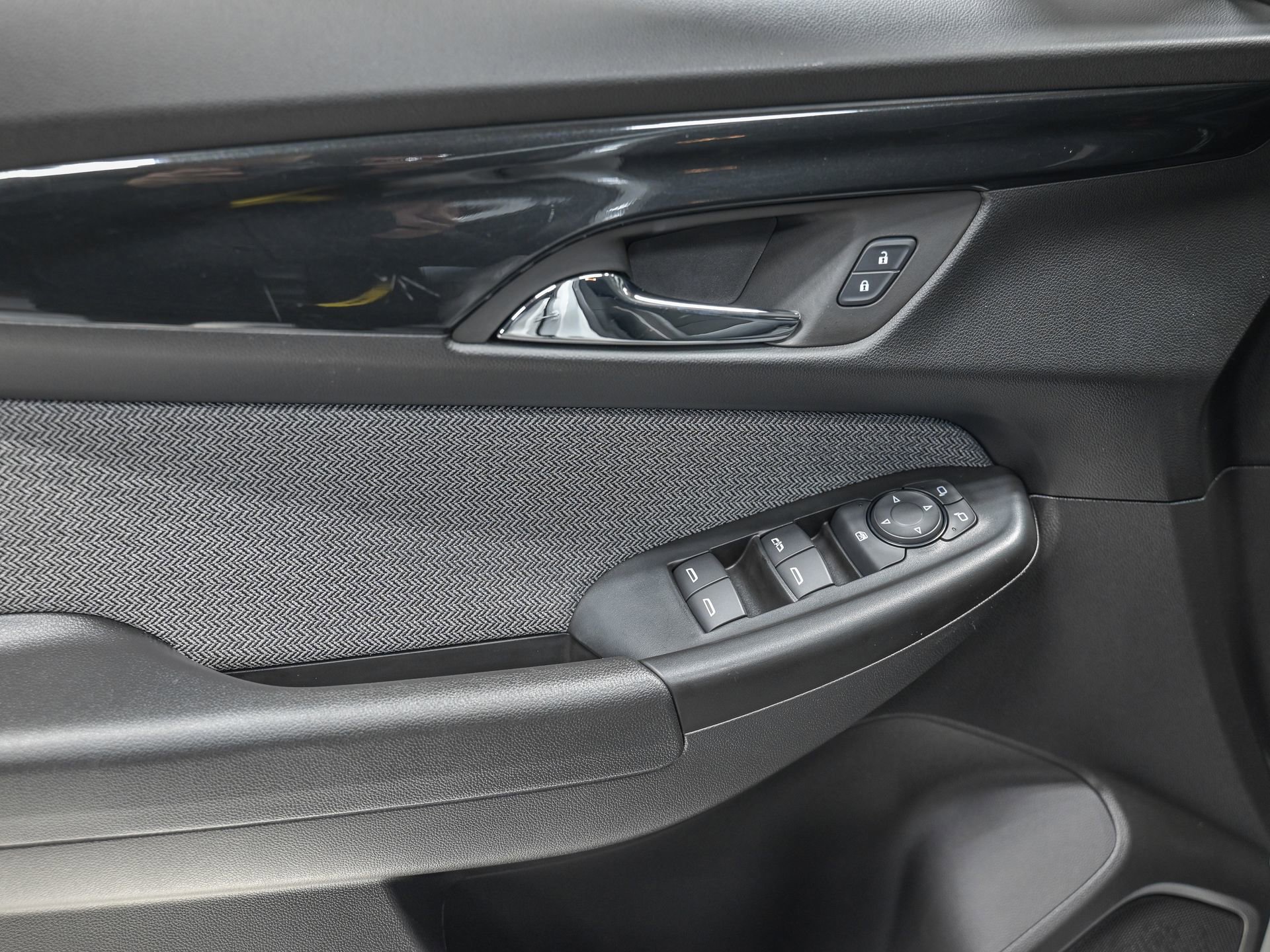 Used 2024 Chevrolet TrailBlazer LT w/ LT Cold Weather Package image 13