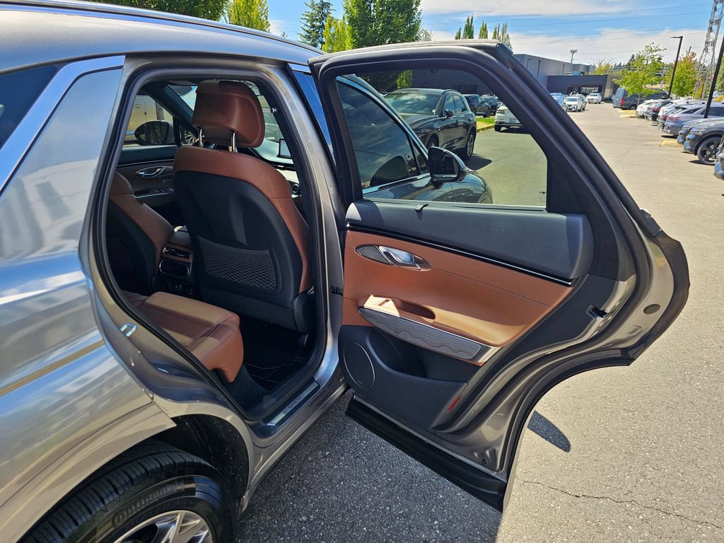 Used 2022 Genesis GV70 2.5T w/ Advanced Package AWD/4WD image 26