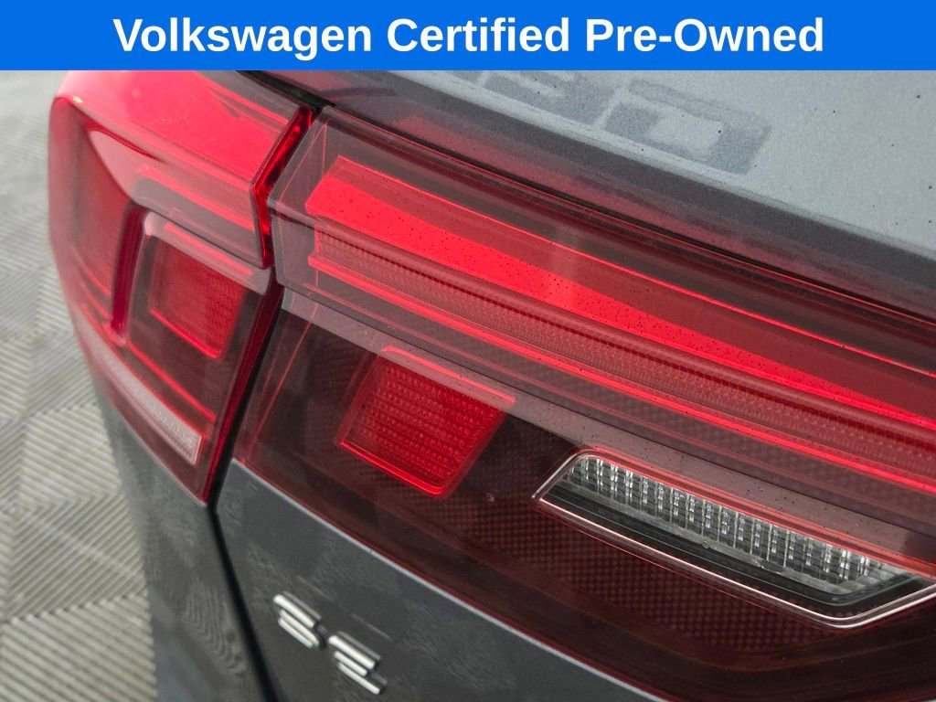 Certified 2023 Volkswagen Tiguan SE R-Line image 12