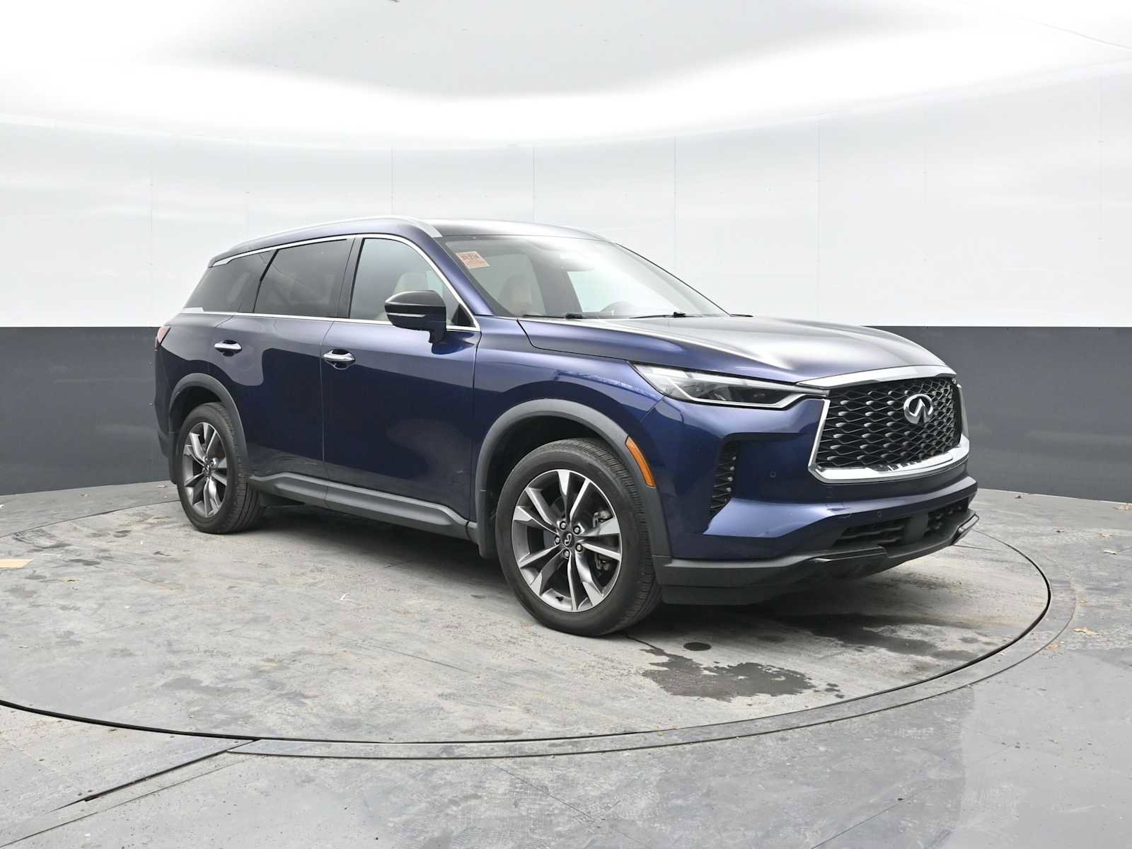 Used 2023 INFINITI QX60 Luxe w/ Cargo Package AWD/4WD image 7