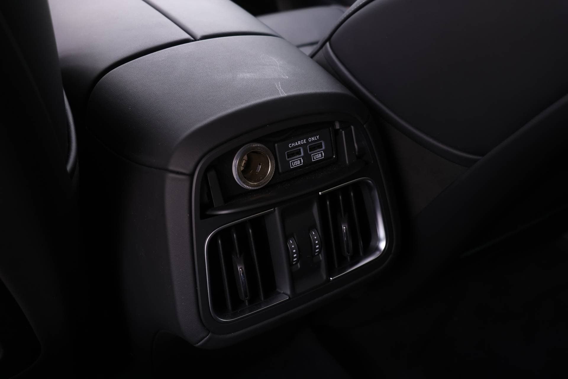 Used 2024 Maserati Levante Modena Ultima image 18