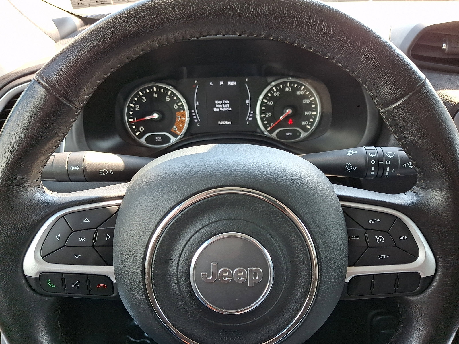 Used 2020 Jeep Renegade Latitude w/ Cold Weather Group AWD/4WD image 18