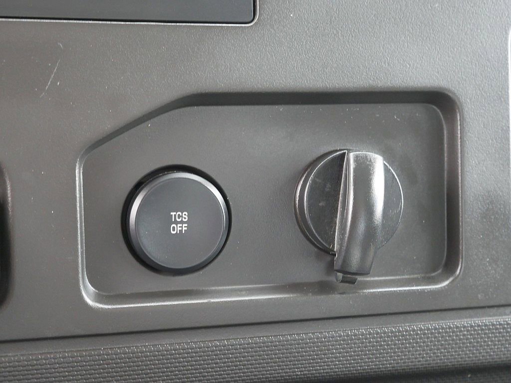 Used 2013 Ford E-250 and Econoline 250 RWD image 28