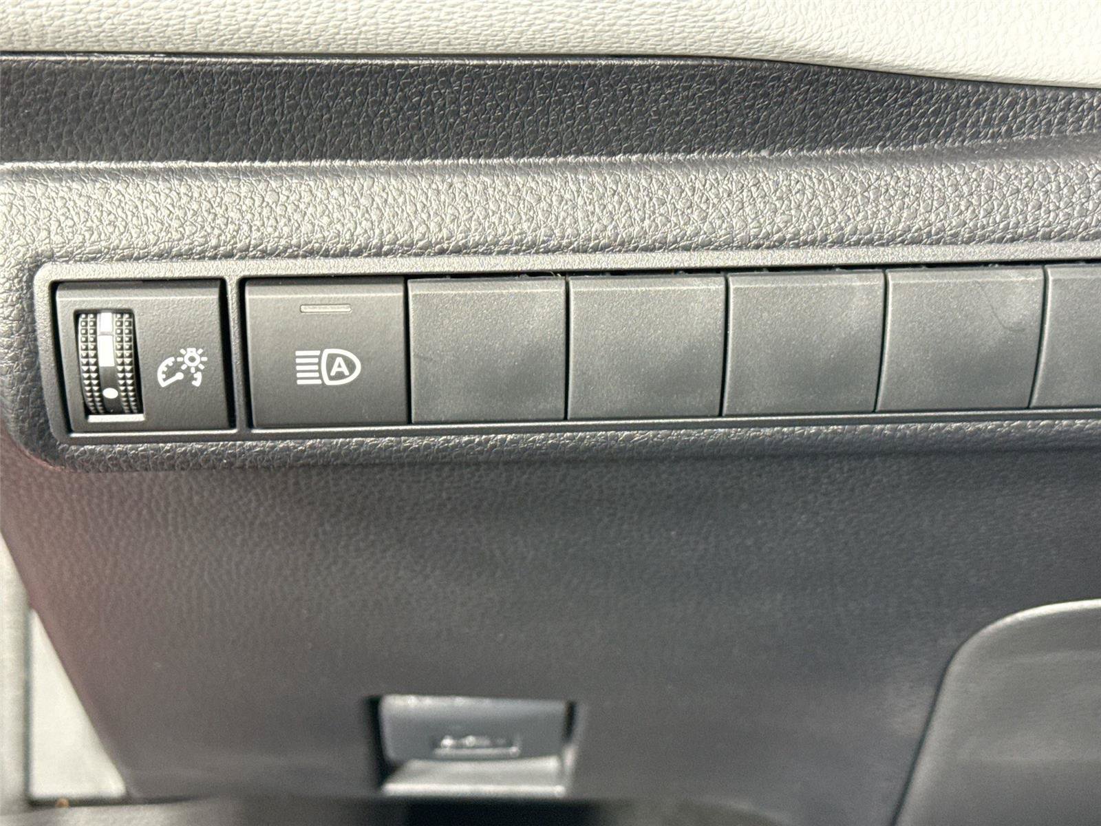 Certified 2026 Toyota Corolla SE FWD image 14