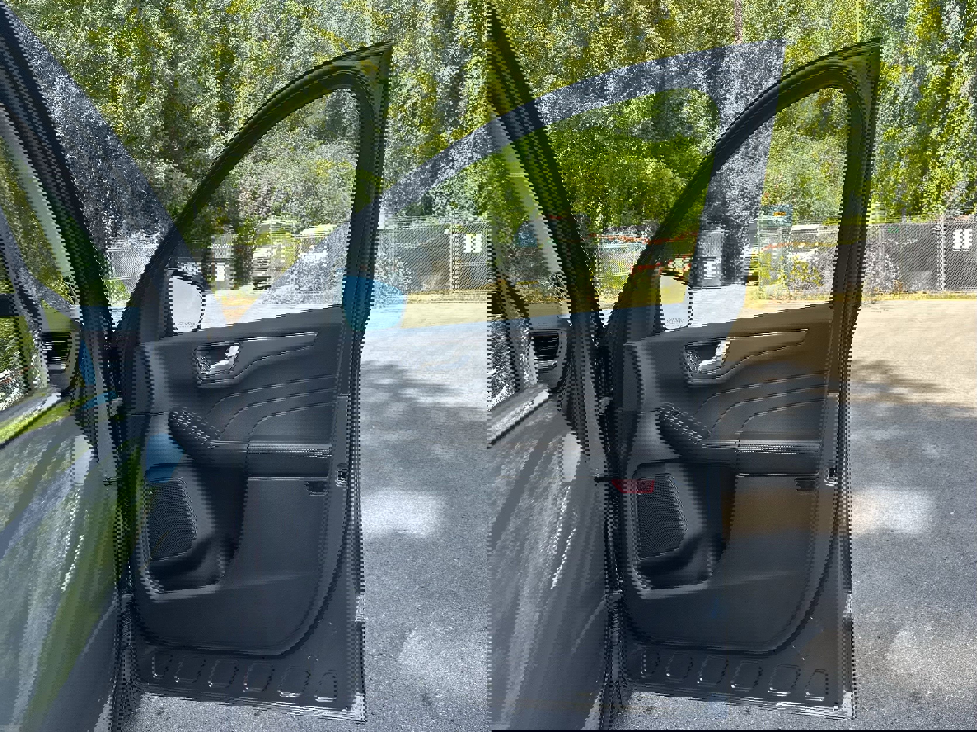 New 2025 Ford Escape SE image 32