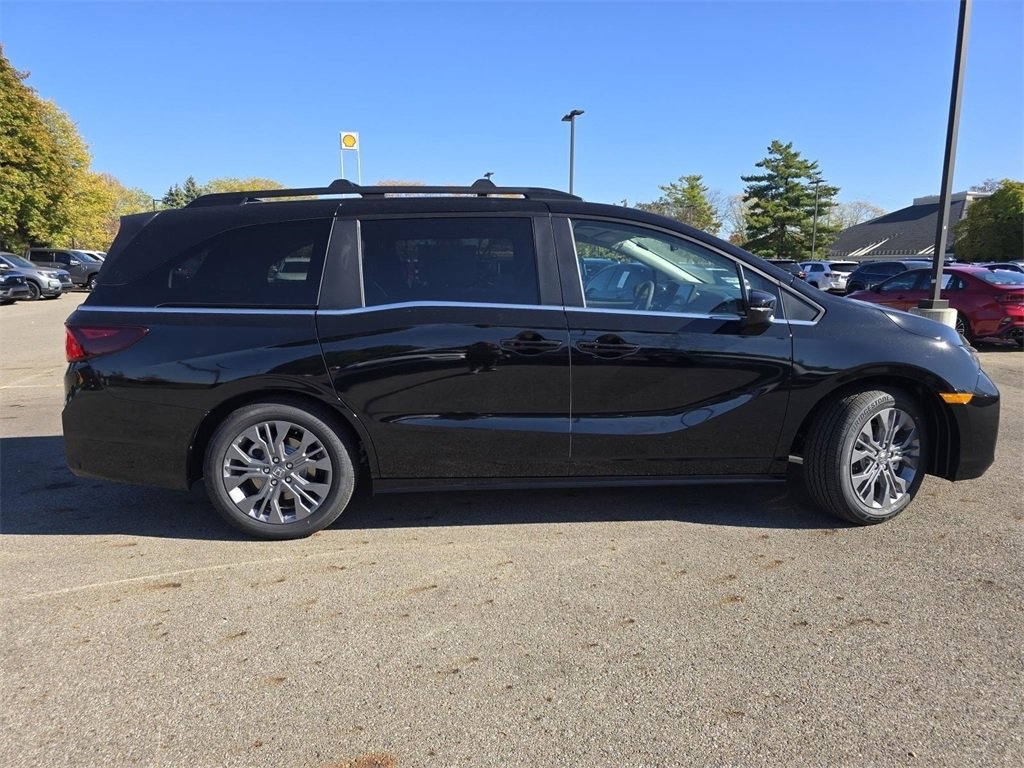 New 2026 Honda Odyssey Touring image 23