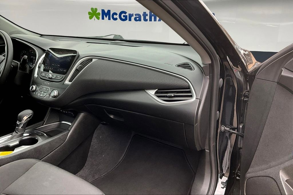 Used 2024 Chevrolet Malibu LT image 24