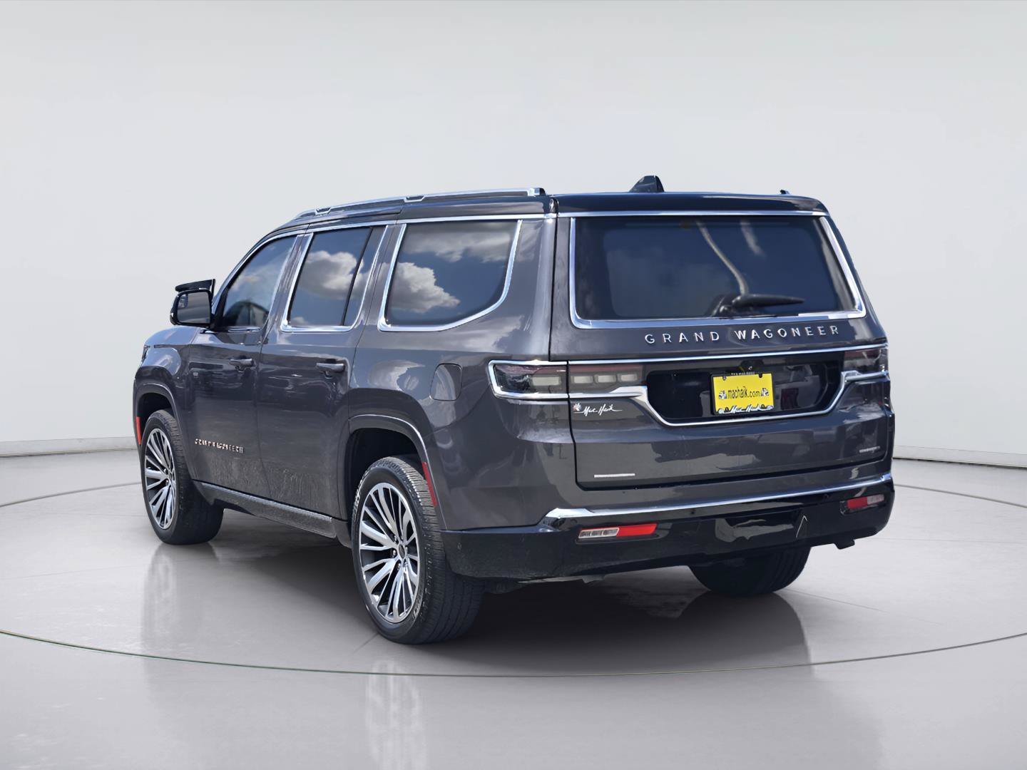 Used 2022 Jeep Grand Wagoneer Series III w/ Flexible Seating Group AWD/4WD image 8