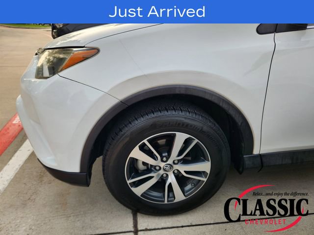 Used 2016 Toyota RAV4 XLE FWD image 10