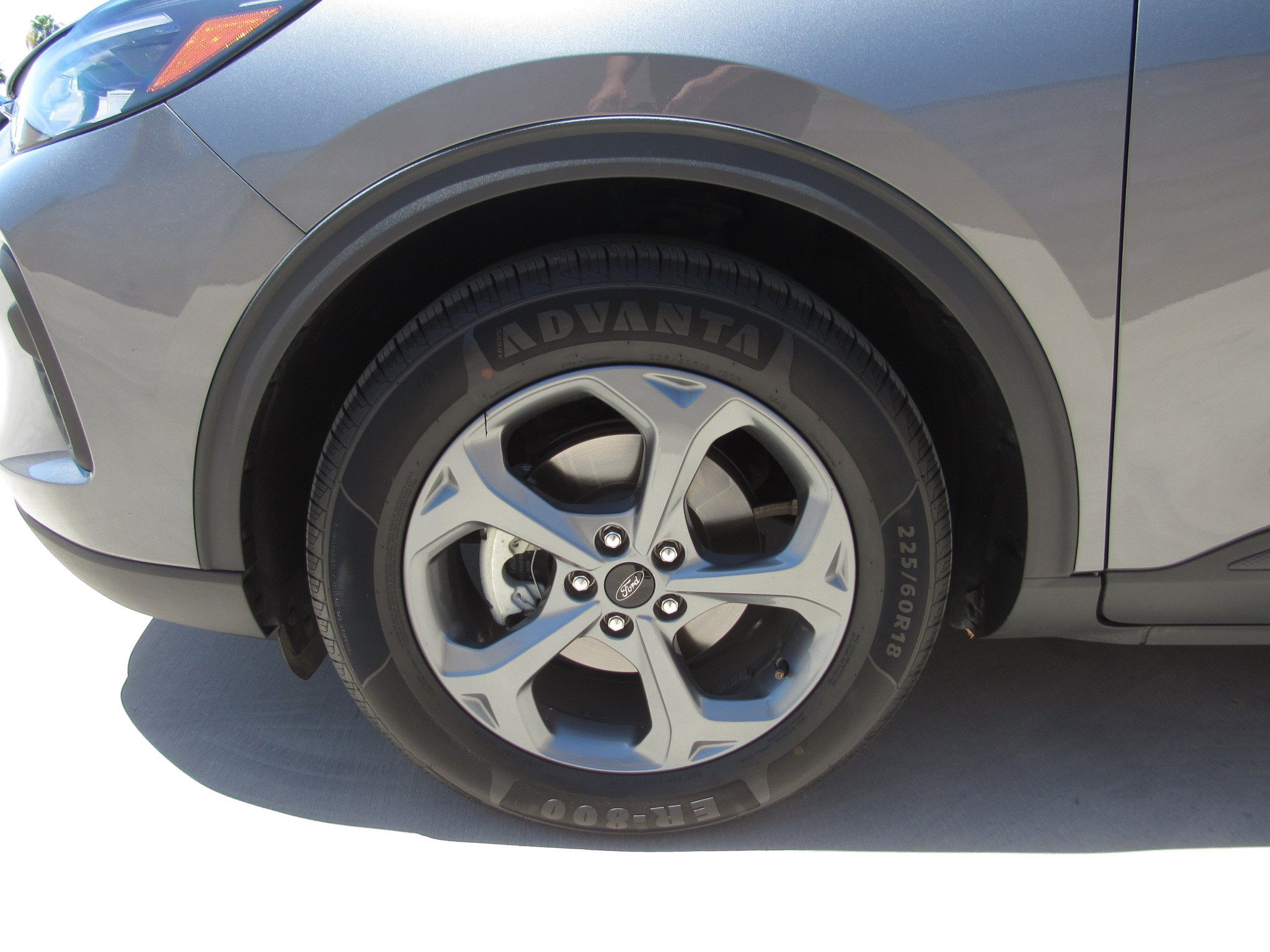 Used 2025 Ford Escape ST-Line FWD image 4