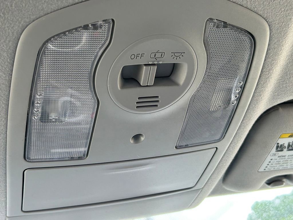 Used 2014 Toyota Prius Plug-In Hybrid FWD image 19