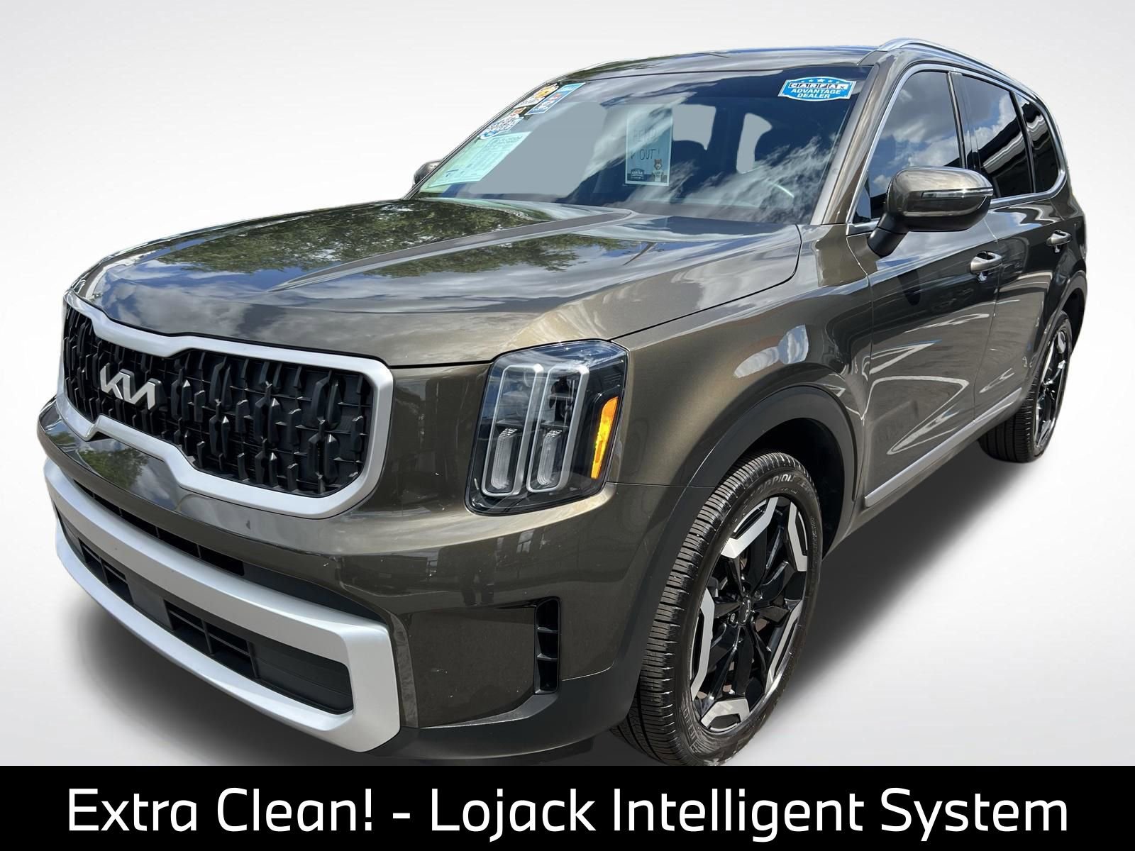Used 2025 Kia Telluride EX w/ EX Captain's Chair Package FWD image 6
