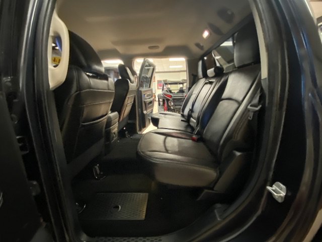 Used 2014 RAM 1500 Laramie w/ Convenience Group RWD image 17