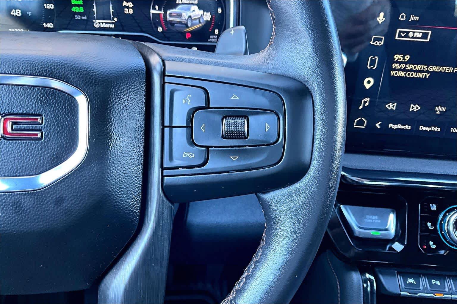 Used 2023 GMC Sierra 1500 AT4 w/ AT4 Premium Package AWD/4WD image 25