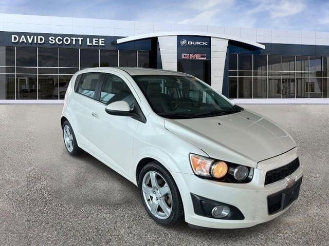 Used 2015 Chevrolet Sonic LTZ FWD image 6