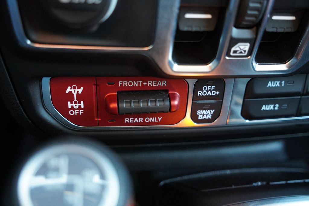 Certified 2025 Jeep Wrangler Unlimited Rubicon 4xe w/ Safety Group image 28