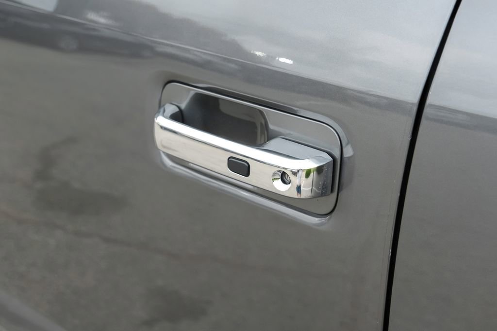 Used 2021 Ford F250 Platinum w/ FX4 Off-Road Package image 49