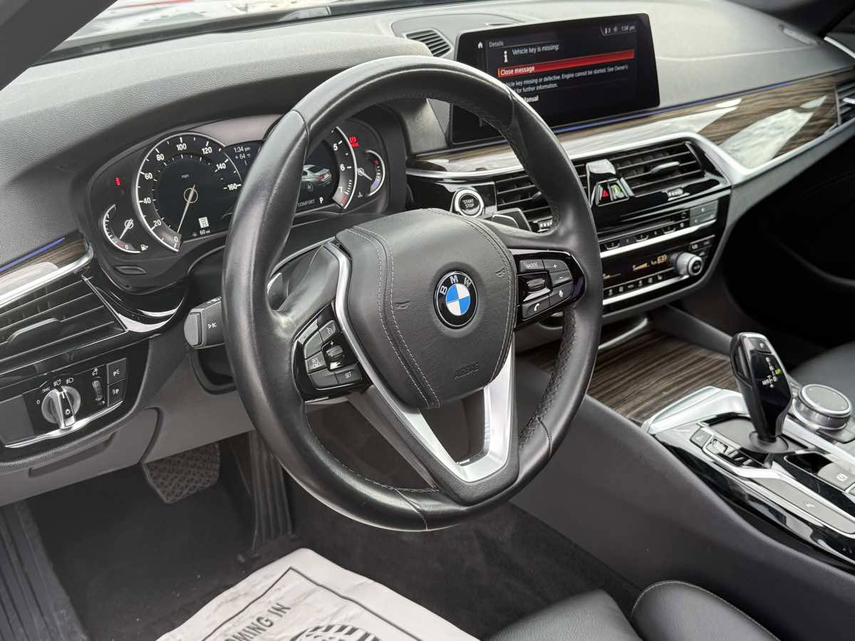 Used 2019 BMW 530i w/ Convenience Package image 13