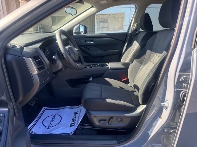 New 2026 Nissan Rogue SV image 10