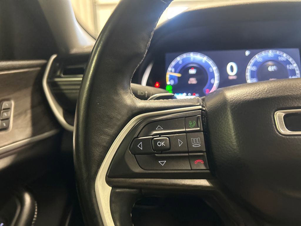 Used 2021 Jeep Grand Cherokee L Limited image 19