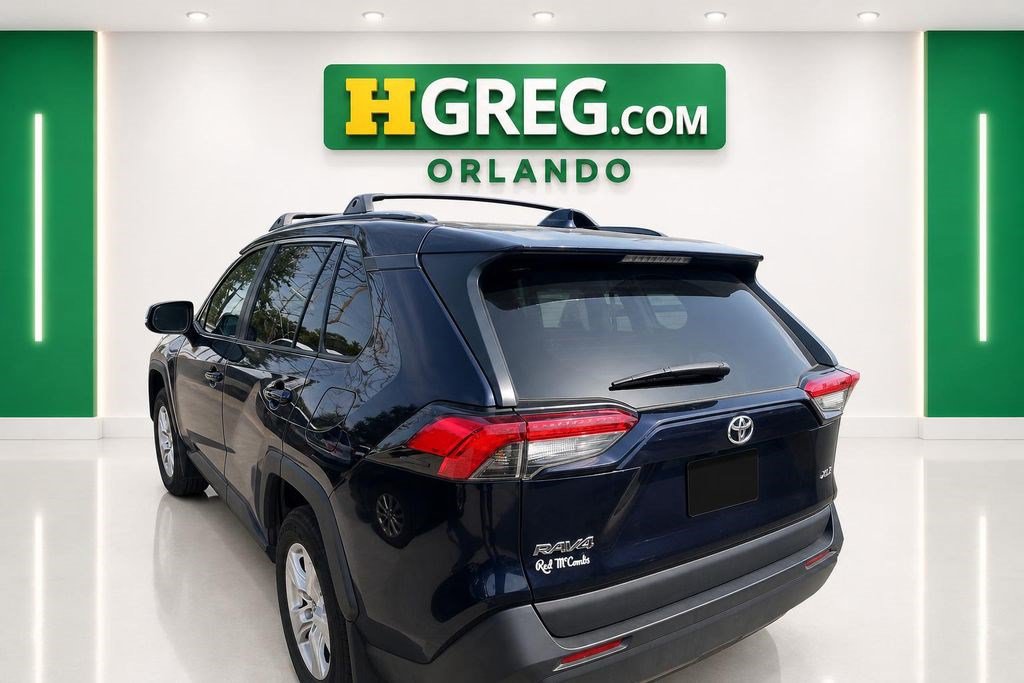 Used 2021 Toyota RAV4 XLE FWD image 2