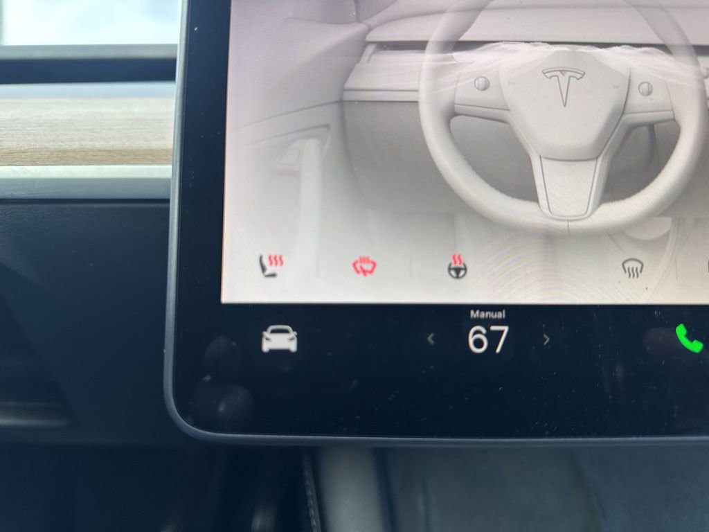 Used 2023 Tesla Model Y 2WD image 22