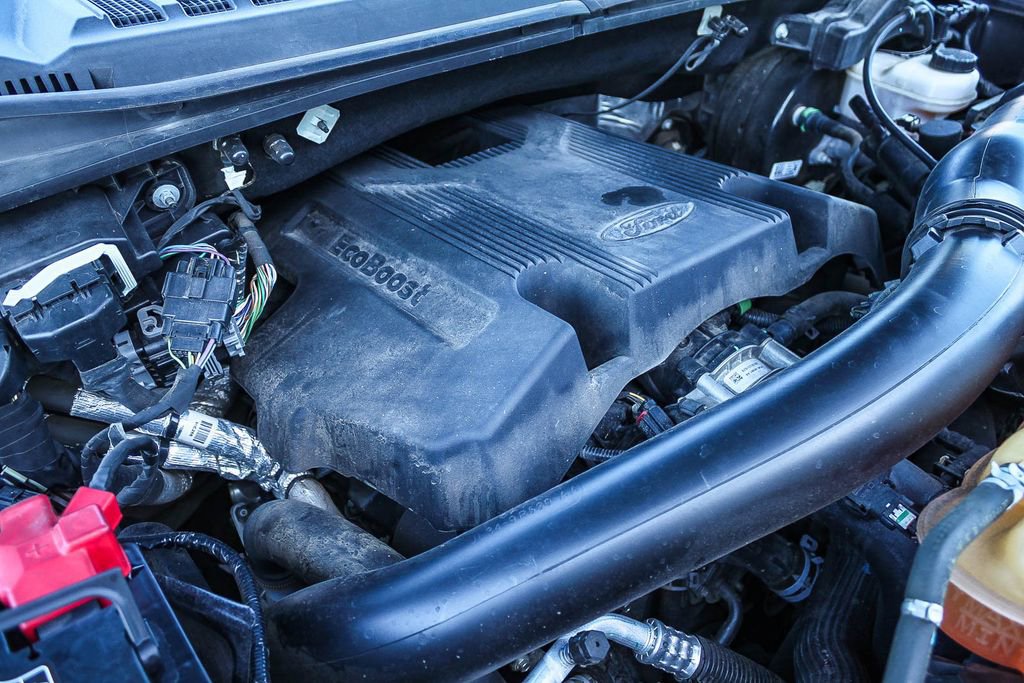 Used 2018 Ford F150 XLT w/ Equipment Group 302A Luxury AWD/4WD image 32