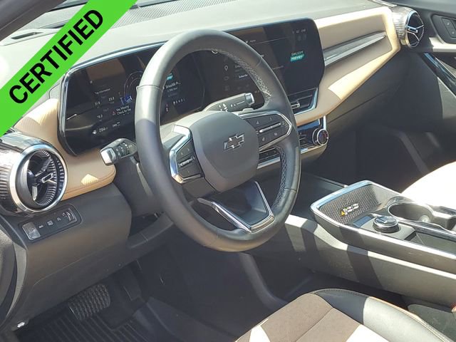 Certified 2025 Chevrolet Equinox ACTIV w/ Safety and Technology Package AWD/4WD image 11