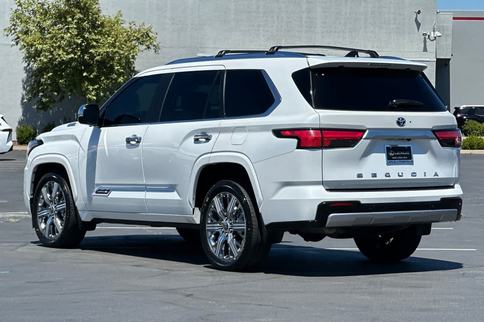 Used 2024 Toyota Sequoia Capstone AWD/4WD image 7