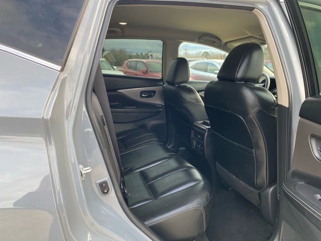 Used 2022 Nissan Murano SV w/ SV Midnight Edition Package image 11