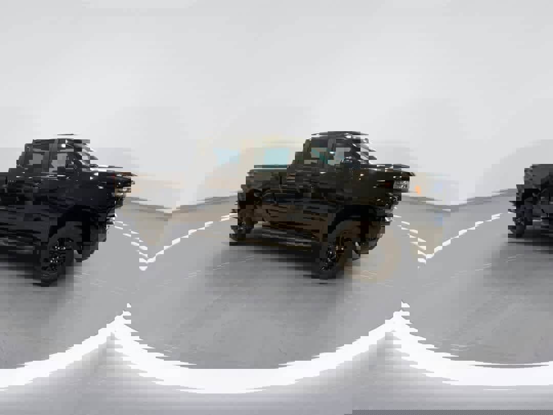 Used 2022 Chevrolet Silverado 1500 LT Trail Boss w/ Bed Protection Package image 2