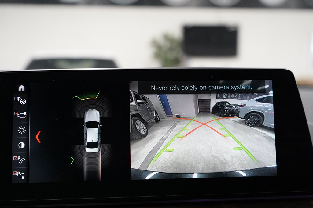 Used 2017 BMW 540i RWD image 15