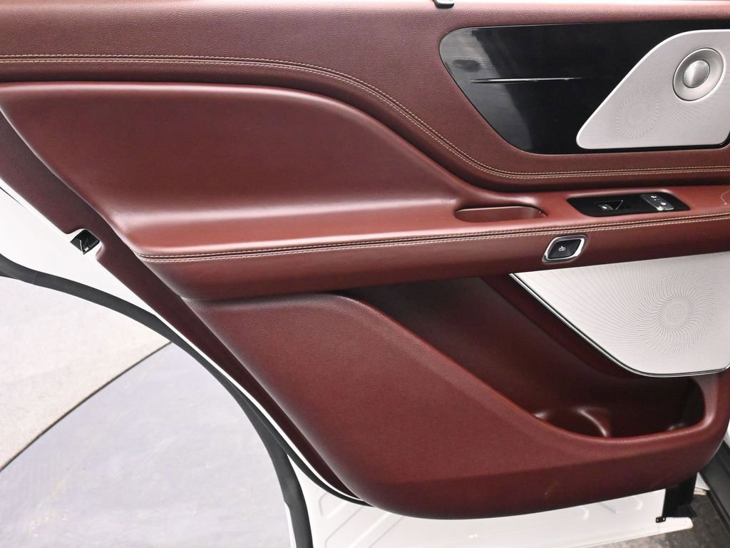 Used 2020 Lincoln Aviator Black Label w/ Dynamic Handling Package image 15