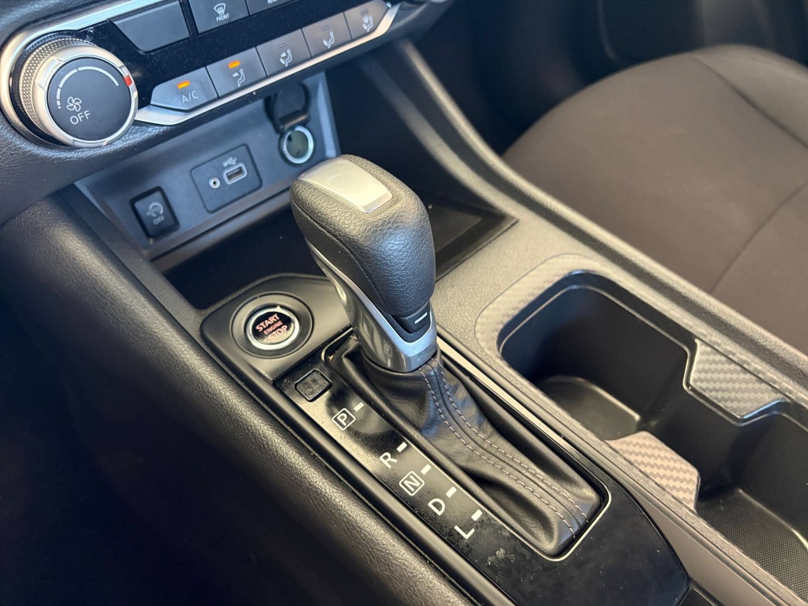 Used 2025 Nissan Sentra S FWD image 38