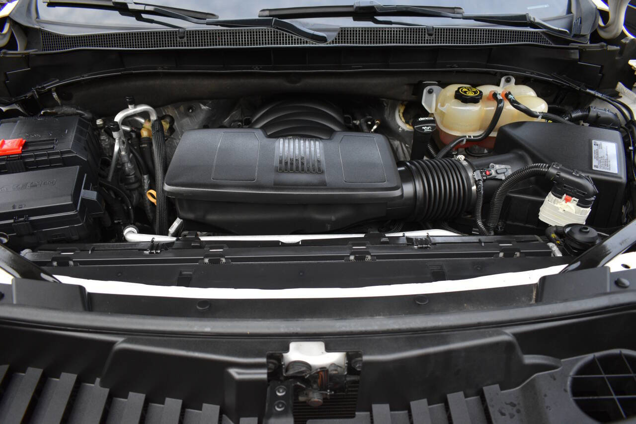 Used 2021 Chevrolet Suburban LT image 42