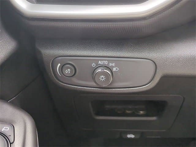 Used 2023 Chevrolet TrailBlazer LS image 16