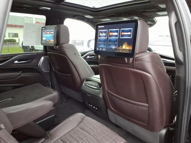 Used 2024 Cadillac Escalade Sport Platinum w/ LPO, ONYX Package image 22