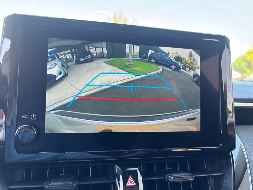 Used 2025 Toyota Corolla LE FWD image 21