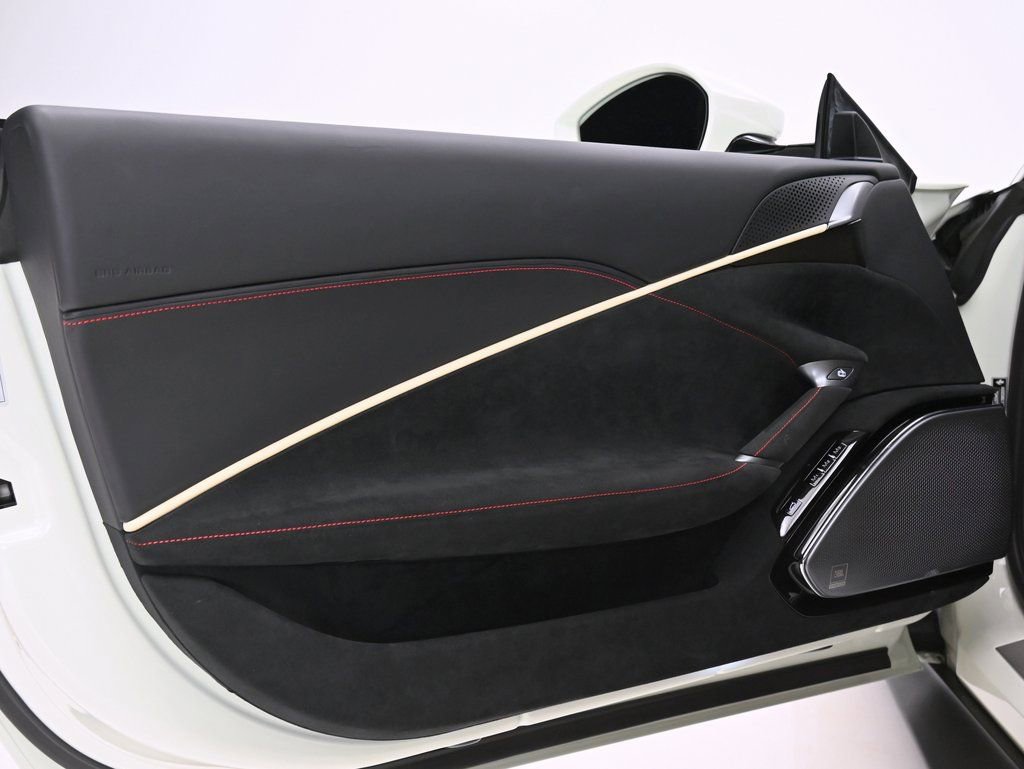 Used 2024 Ferrari Roma image 18