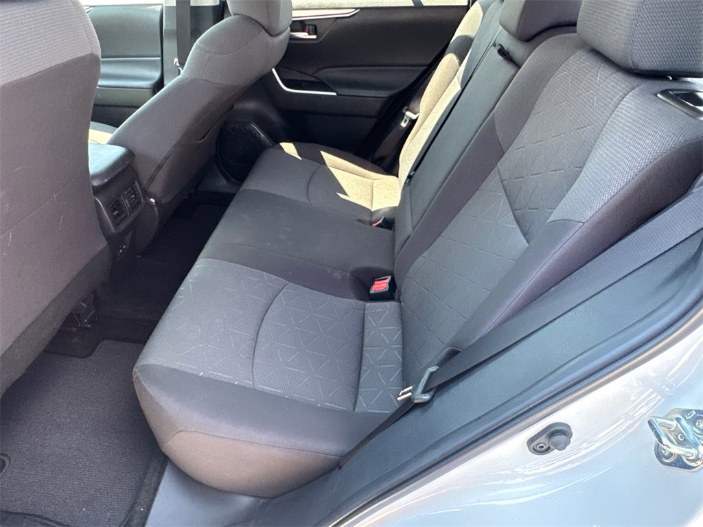 Used 2022 Toyota RAV4 XLE image 20