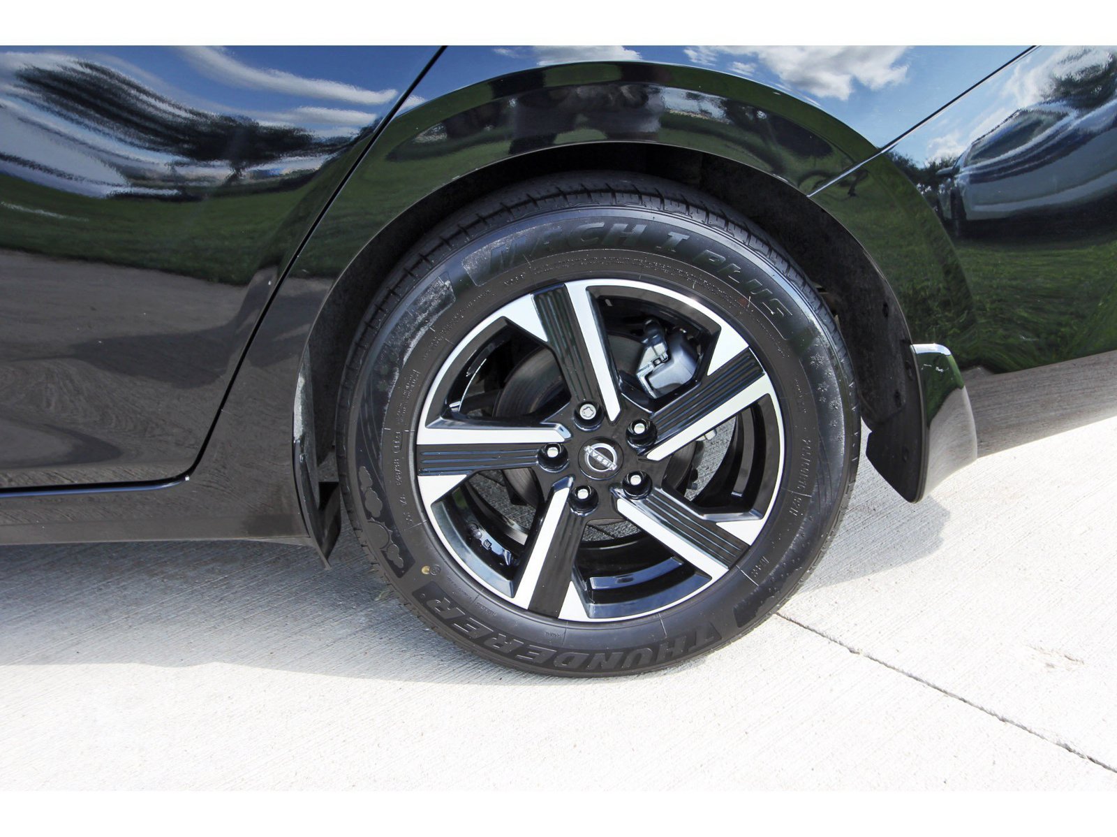 Used 2024 Nissan Sentra SV w/ All-Weather Package FWD image 31