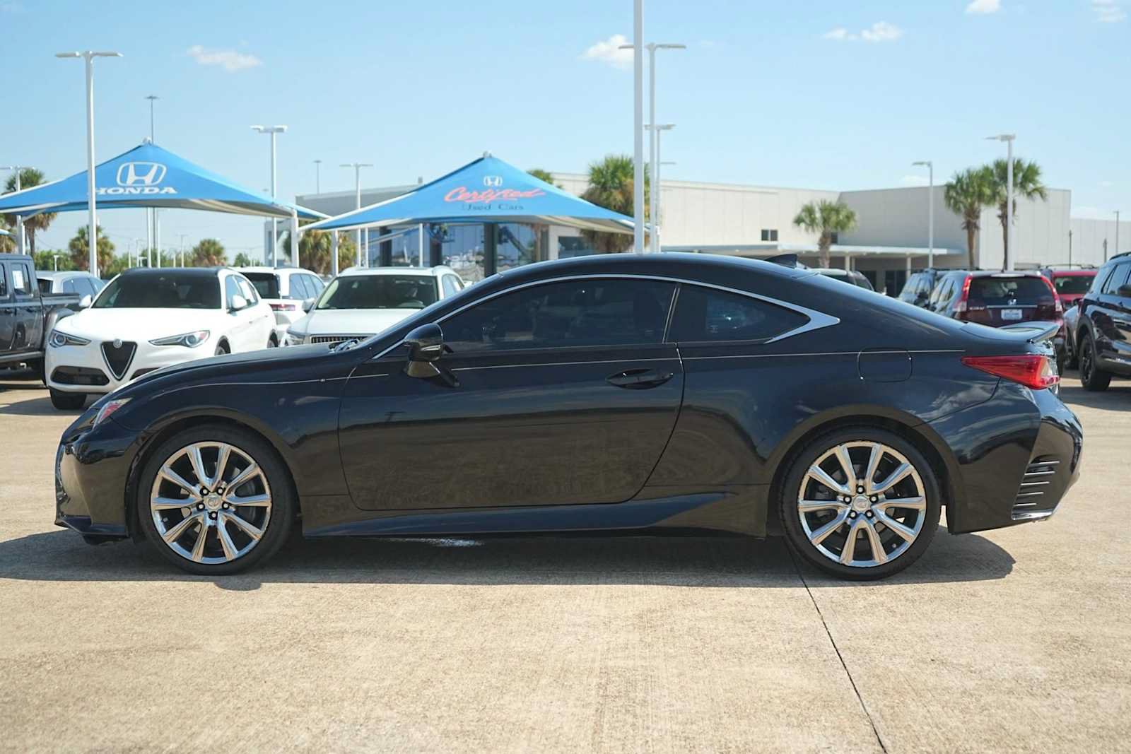 Used 2015 Lexus RC 350 w/ Navigation System Package RWD image 3