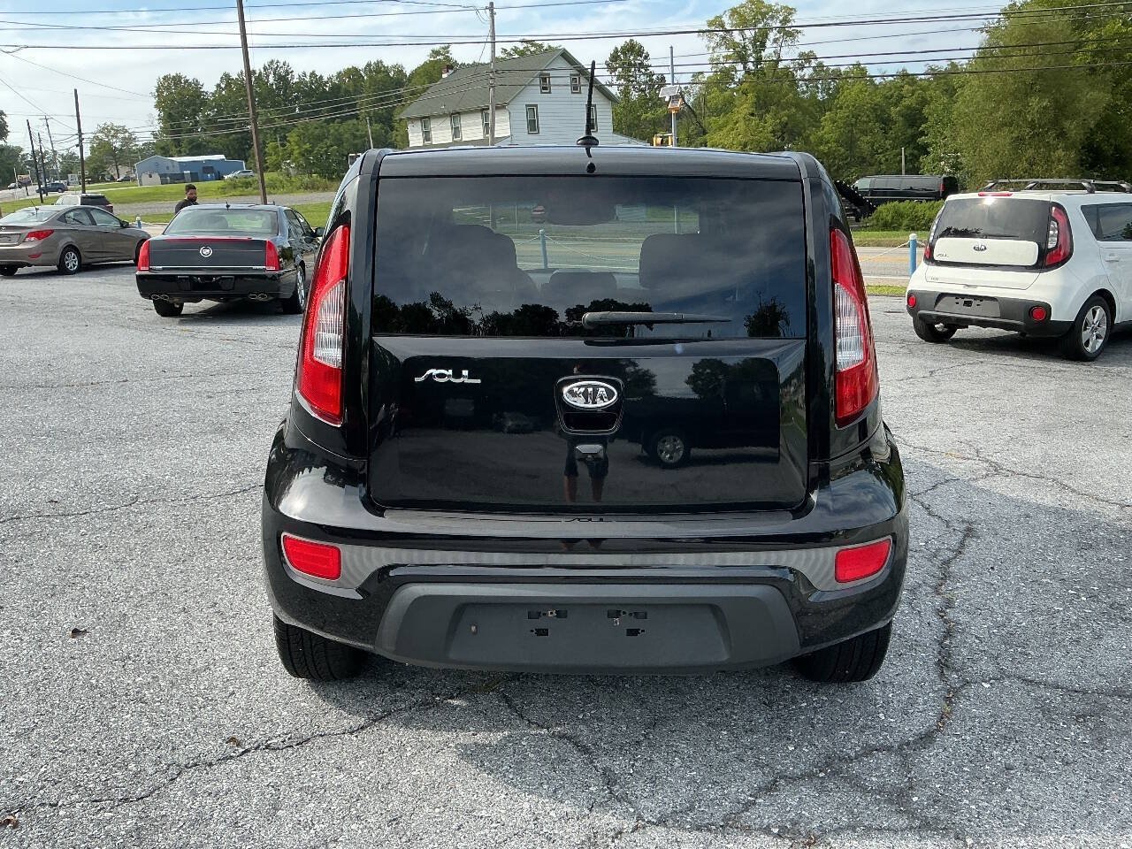 Used 2012 Kia Soul + w/ Audio Pkg FWD image 6