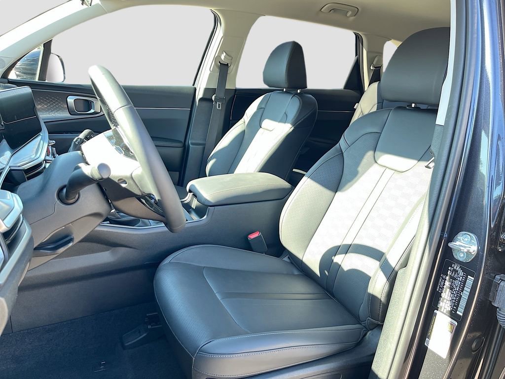 Certified 2025 Kia Sorento S AWD/4WD image 22