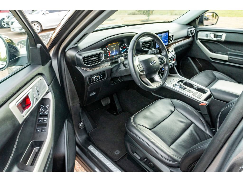 Used 2024 Ford Explorer Limited image 10